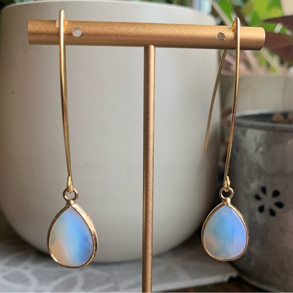 ✨✨NWT Genuine Opal Earrings✨ ✨Hand Crafted ✨Artisan!✨ - Picture 2 of 8